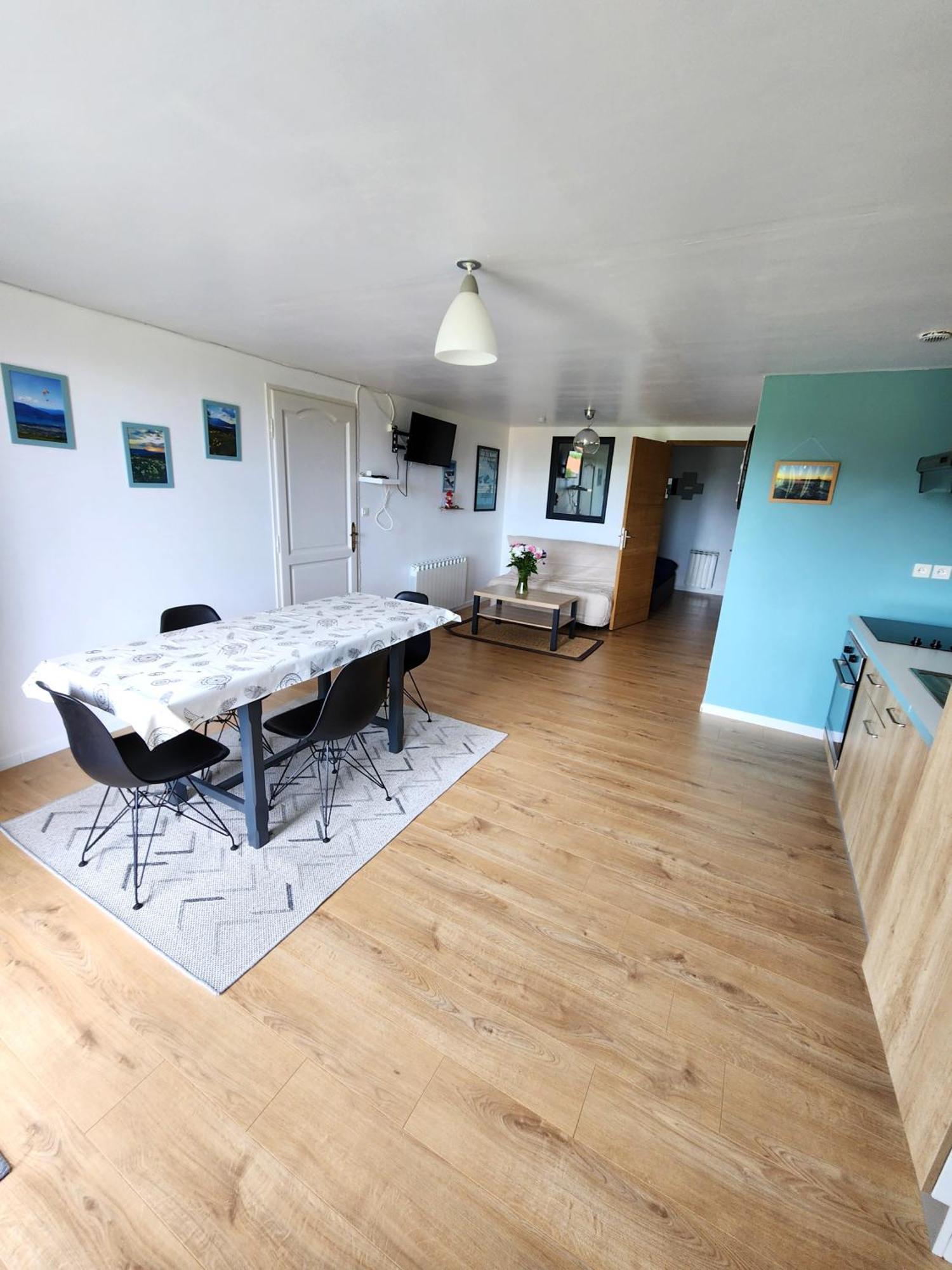 Appartement Independant Dans Maison Au Calme Pugny-Chatenod Экстерьер фото